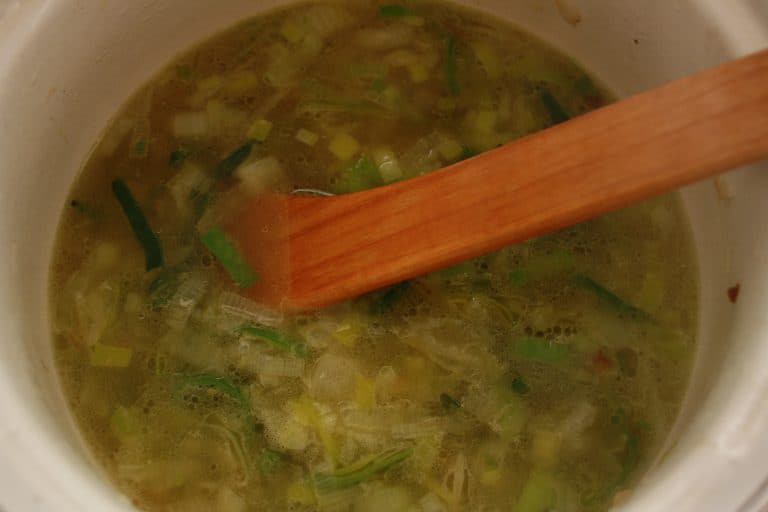 Krémová zeleninová polévka se zastřeným vejcem