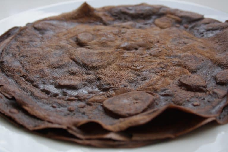 Čokoládové palačinky s jablky a banány