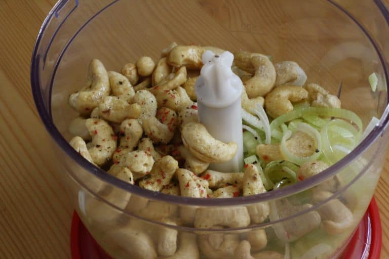 Čerstvé domácí těstoviny s pórkovým pestem