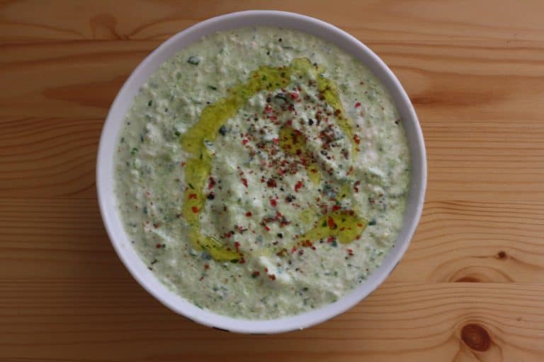 Čerstvé domácí těstoviny s pórkovým pestem