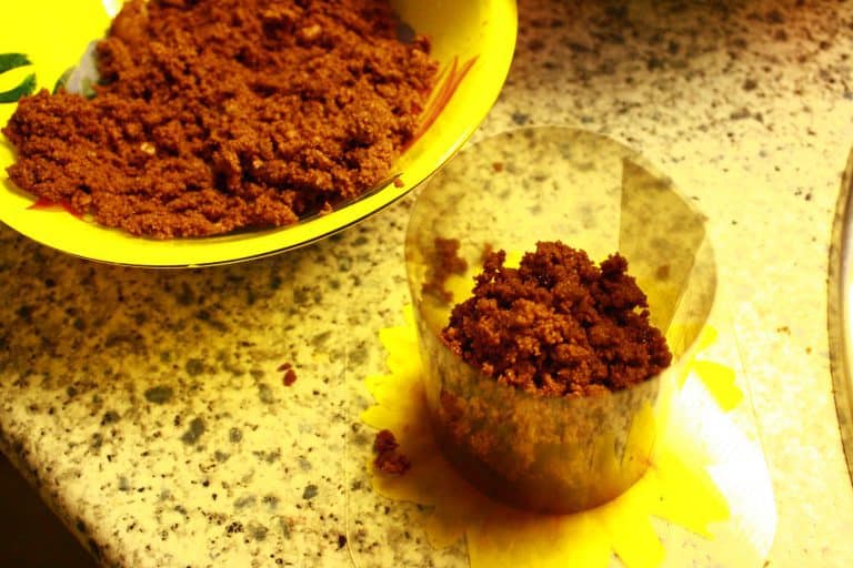 Dortík z jahodového sorbetu a limetové pěny