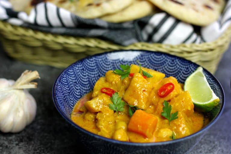 Dýňové curry s cizrnou a kokosovým mlékem