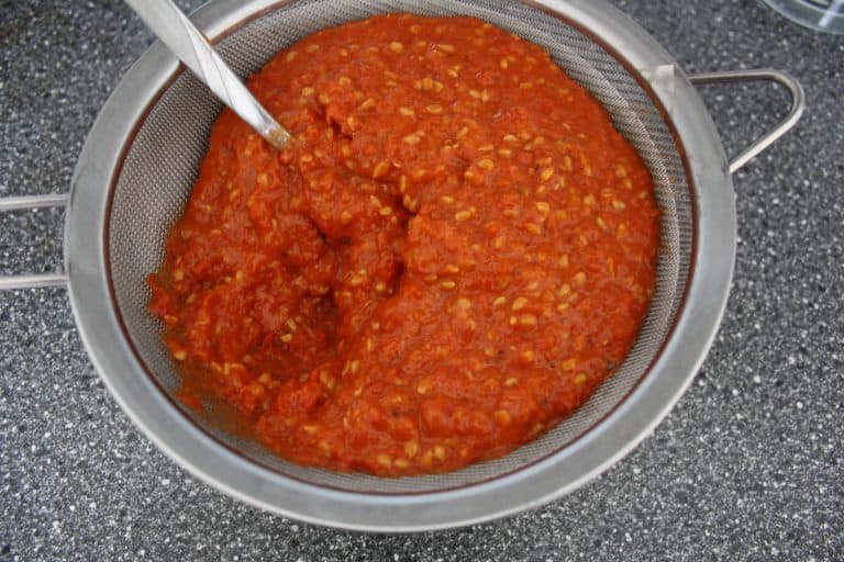 Šípková marmeláda s hřebíčkem