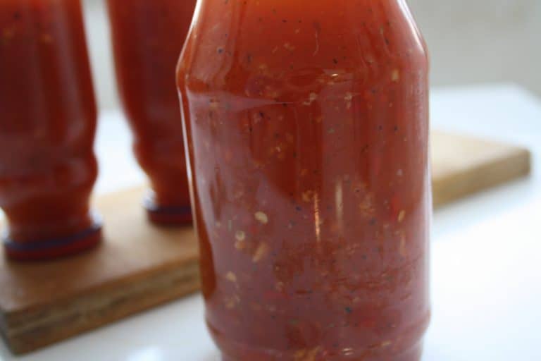 Šípková sweet&sour omáčka s chilli a česnekem