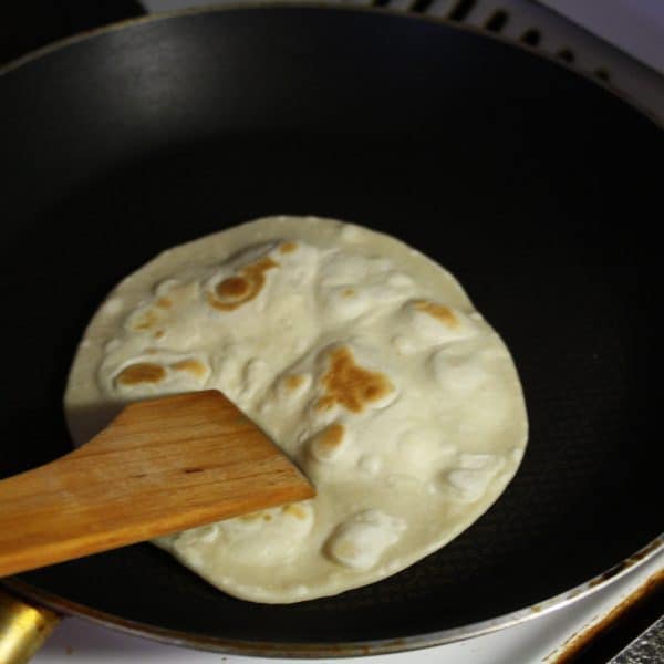 Placky čapátí s česnekovým olejem