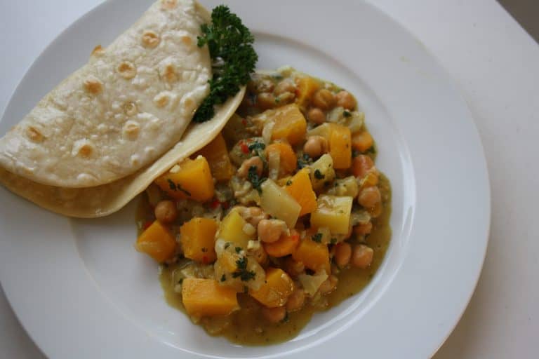 Placky čapátí s česnekovým olejem