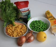 Salát z červené řepy, jablka a řapíkatého celeru