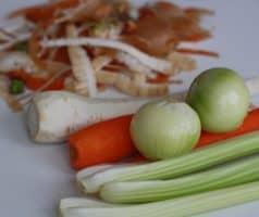 Zeleninová polévka s řapíkatým celerem