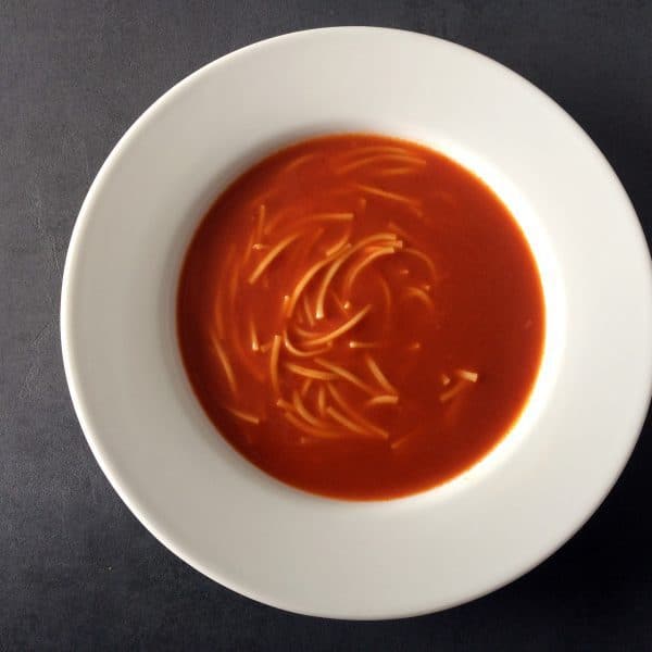 Rajská polévka s nudlemi