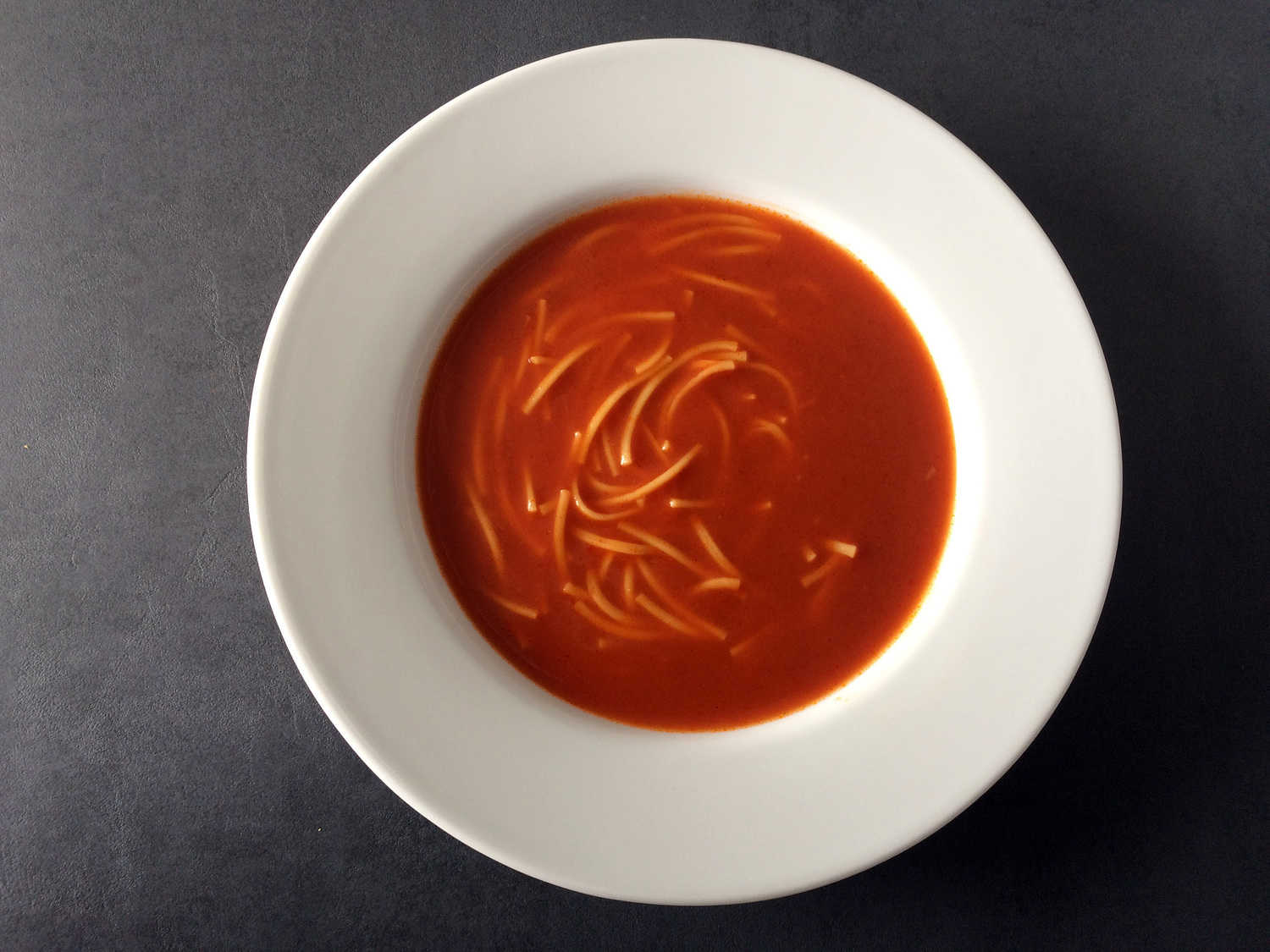 Rajská polévka s nudlemi