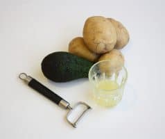 Šťouchané brambory s avokádem