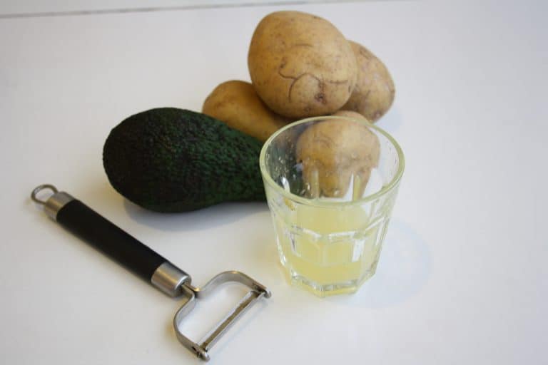 Šťouchané brambory s avokádem