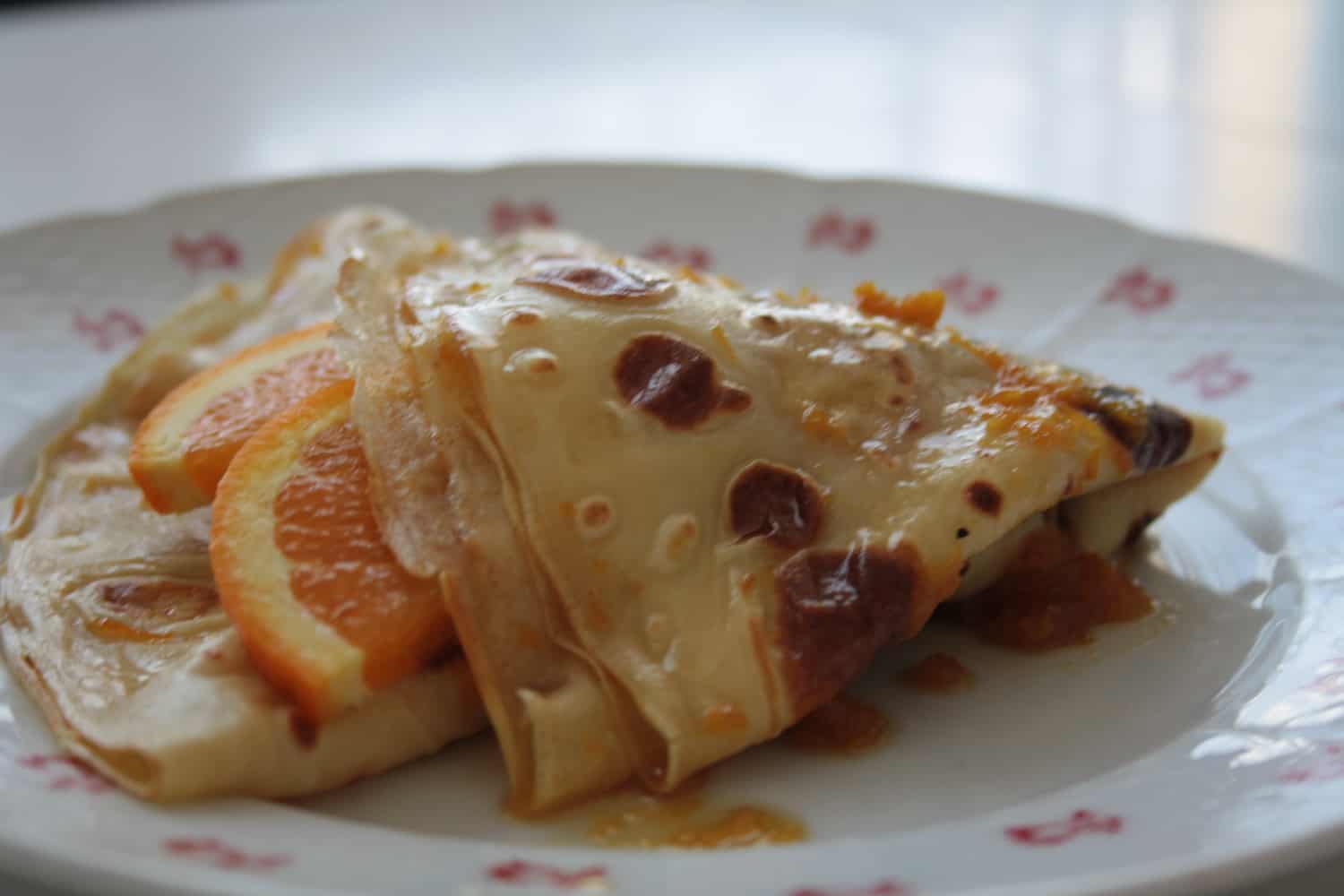 Palačinky „Crêpes Suzette“ s karamelem