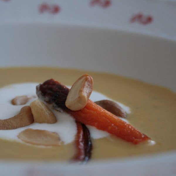 Marocká mrkvová polévka s kokosovou pěnou