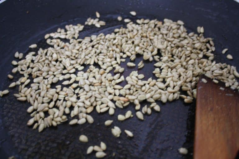 Zelný salát s hlívou a bryndzou