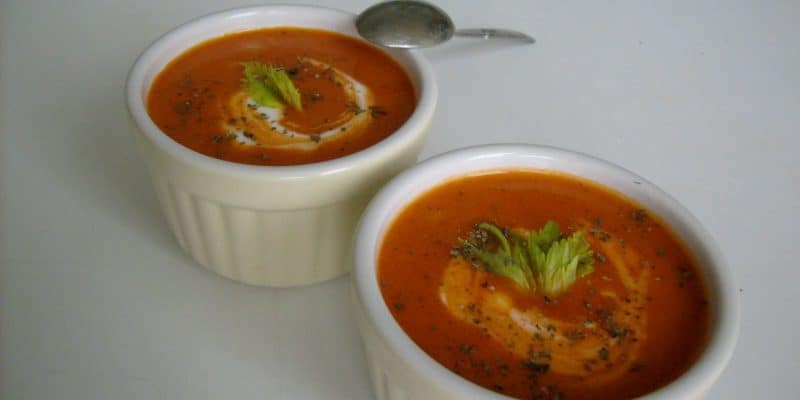 Tomatová polévka s řapíkatým celerem