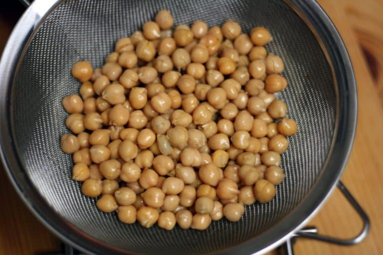 Pečená cizrna v kořeněné krustičce