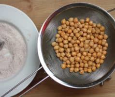 Pečená cizrna v kořeněné krustičce