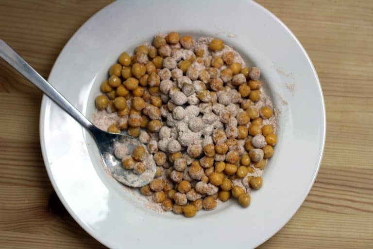 Pečená cizrna v kořeněné krustičce