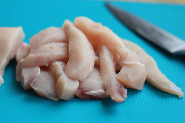 Kuřecí stripsy s dipem a zeleninou