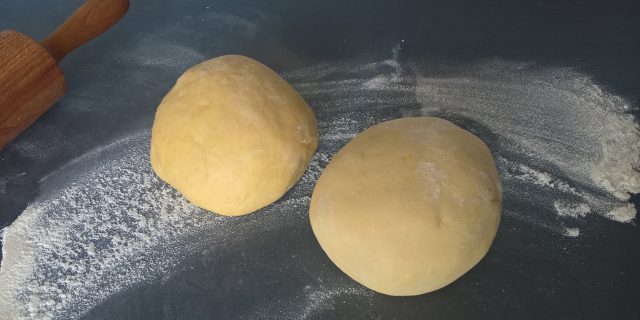 Odležené těsto můžete dál zpracovávat