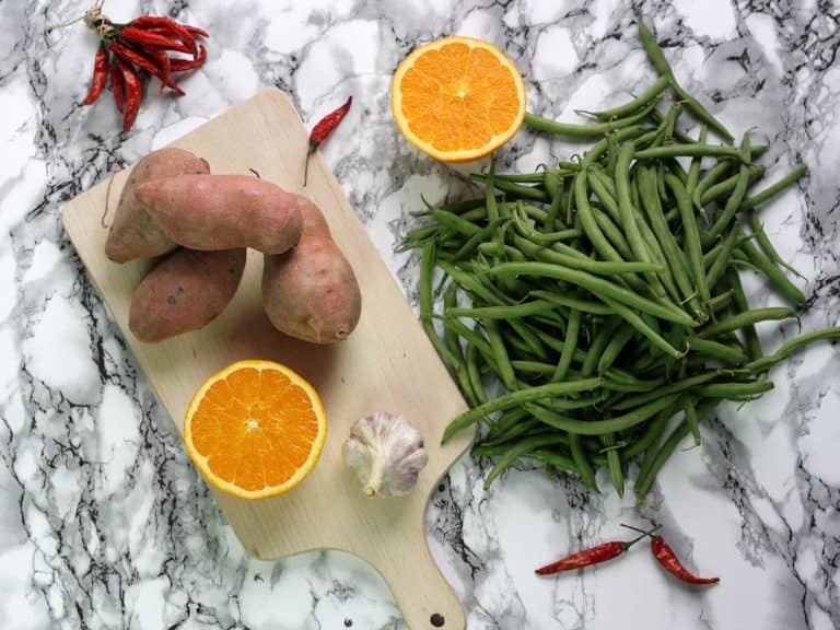 Batátové pyré s pomerančem a fazolkami