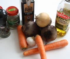 Pečená řepa s mrkví a cibulkou