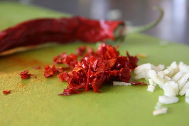 Pórková polévka s pikantními fazolkami a houbami Shiitake