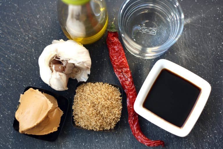 Burákový dip  z arašídového másla