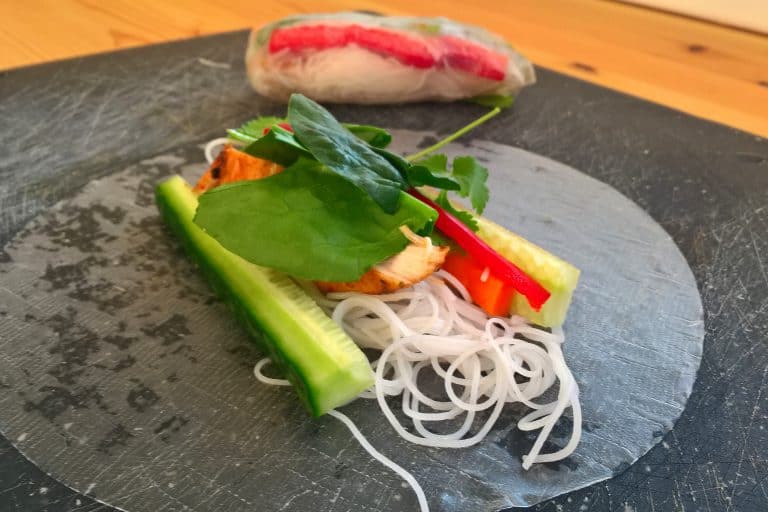 Čerstvé jarní závitky s kuřecím masem