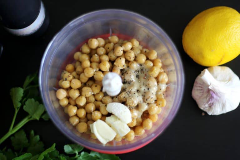 Základní hummus z cizrny a pasty tahini