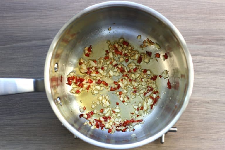 Burákový dip  z arašídového másla