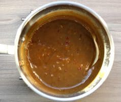 Burákový dip
z arašídového másla