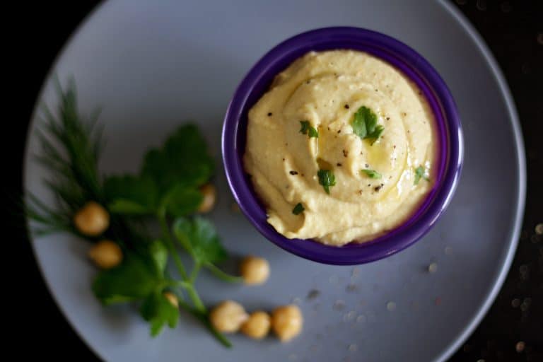 Základní hummus z cizrny a pasty tahini