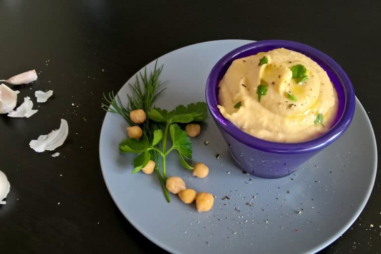 Základní hummus z cizrny a pasty tahini