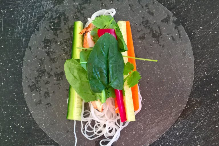 Čerstvé jarní závitky s kuřecím masem