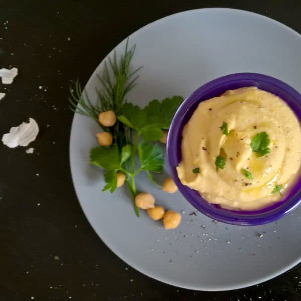 Základní hummus z cizrny a pasty tahini