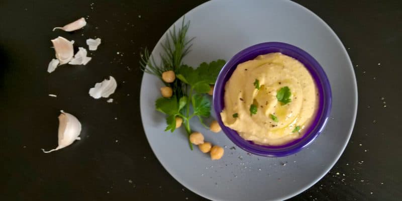 Základní hummus z cizrny a pasty tahini