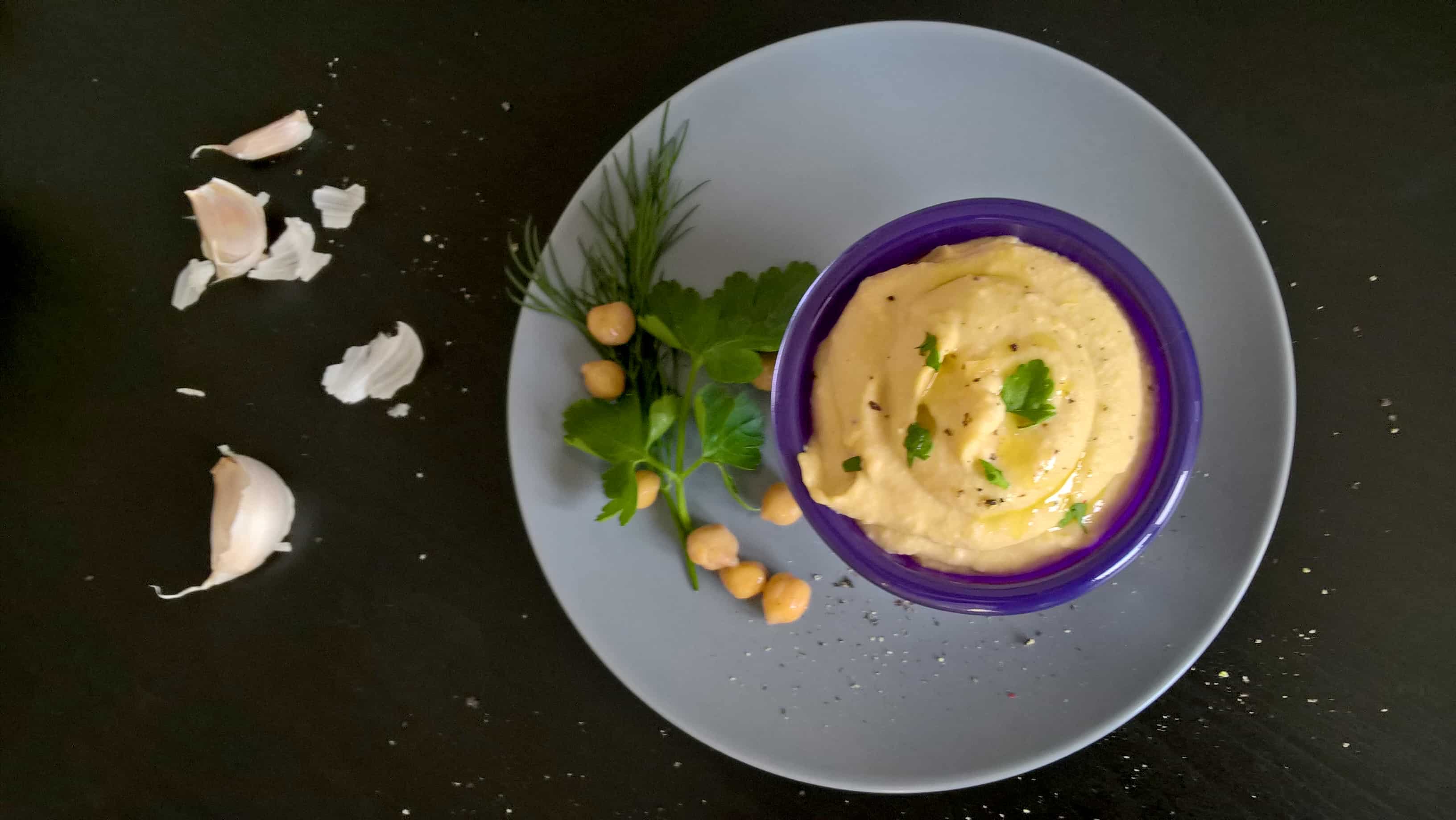 Základní hummus z cizrny a pasty tahini
