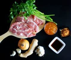 Vepřová krkovice s chilli a meruňkovým džemem