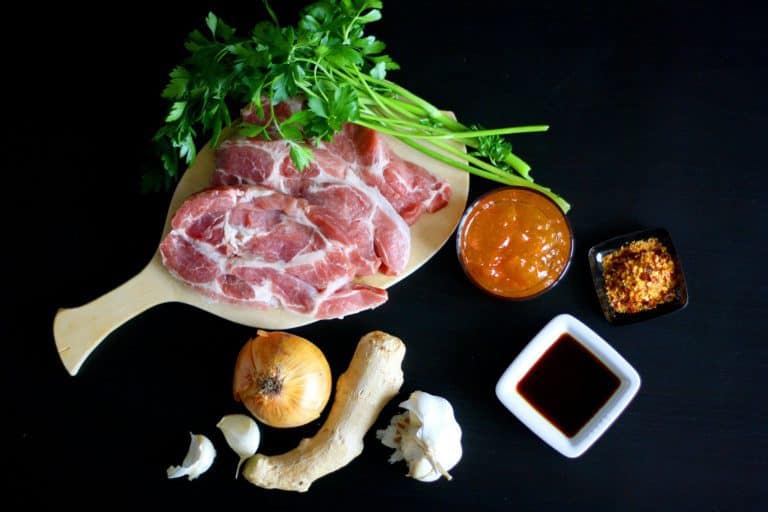 Vepřová krkovice s chilli a meruňkovým džemem