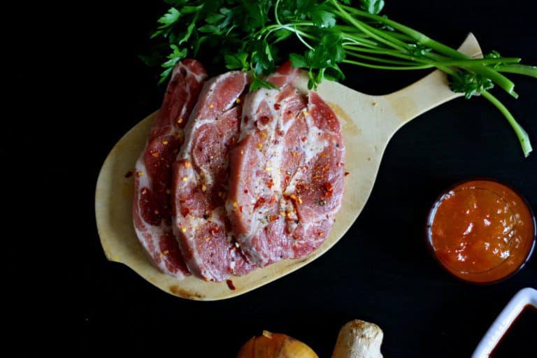 Vepřová krkovice s chilli a meruňkovým džemem