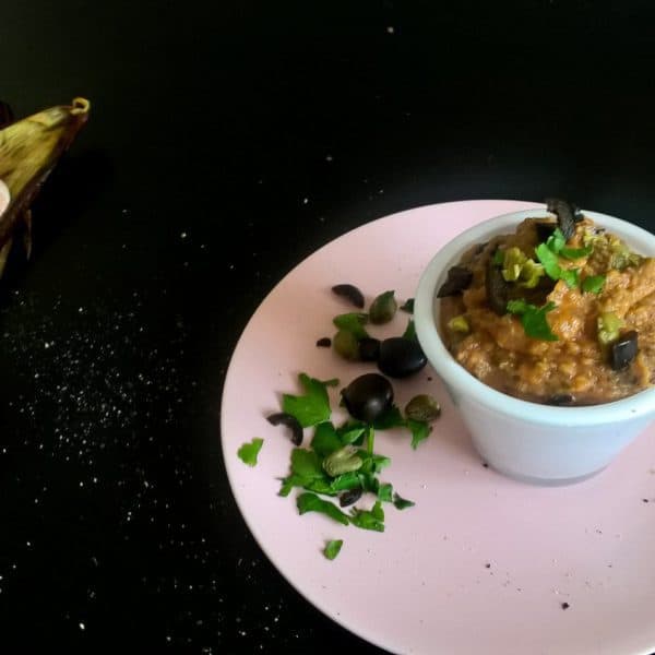 Lilková tapenáda s černými olivami