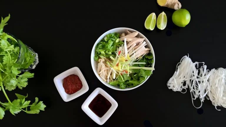 Vietnamská kuřecí (slepičí) polévka - Pho Ga