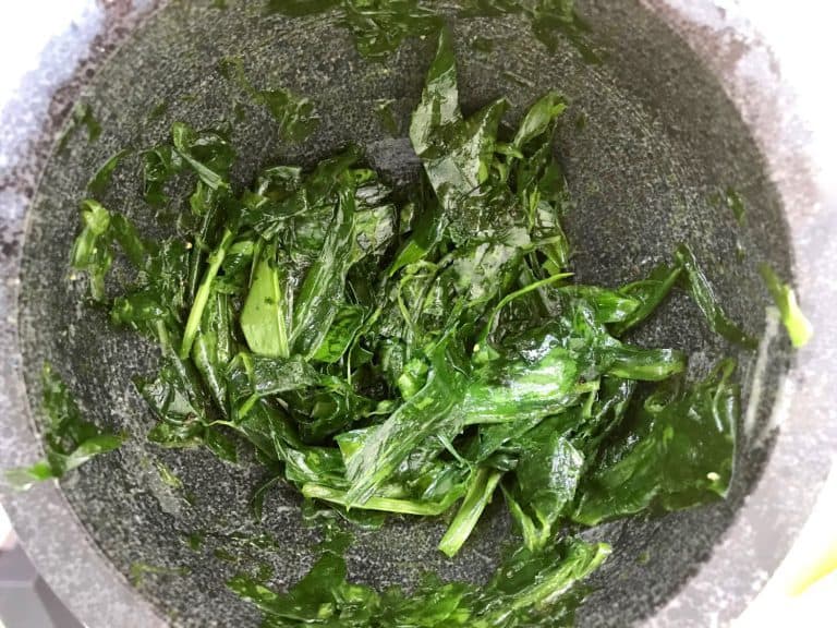 Americké brambory s medvědím česnekem