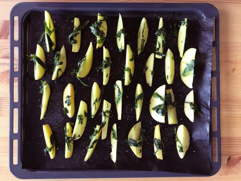 Americké brambory s medvědím česnekem