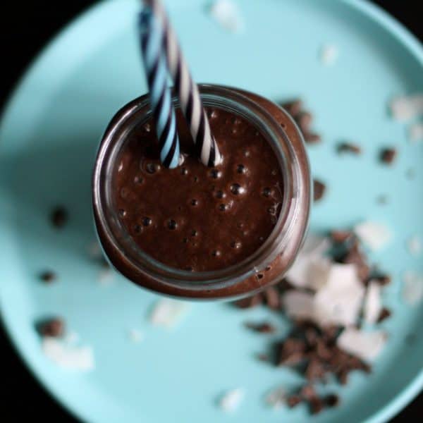 Čokoládové smoothie s banánem a skořicí