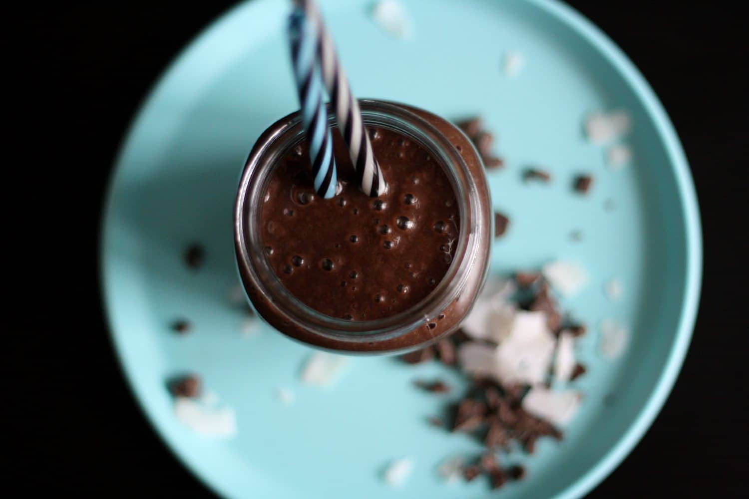 Čokoládové smoothie s banánem a skořicí