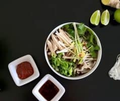Vietnamská kuřecí (slepičí) polévka - Pho Ga