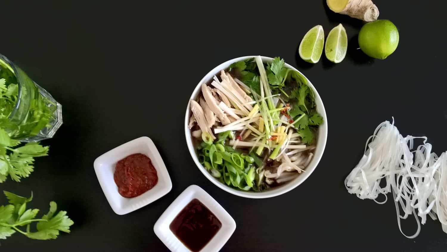 Vietnamská kuřecí (slepičí) polévka - Pho Ga